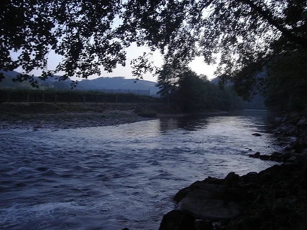 User submitted picture: Morning in the Narcea riv...